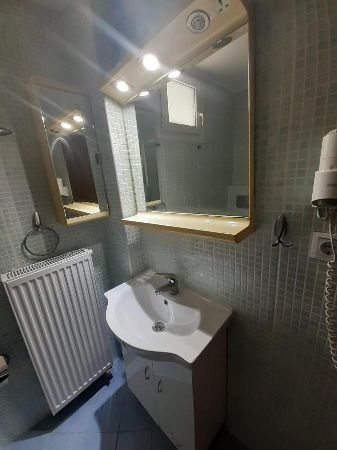 Balkan House Potos Eksteriør billede